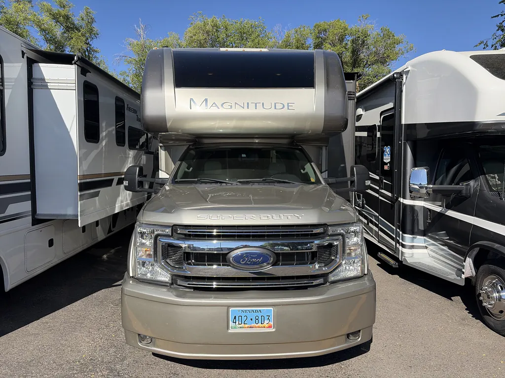 2023 Thor Motor Coach Magnitude RS36, Photos photo 4