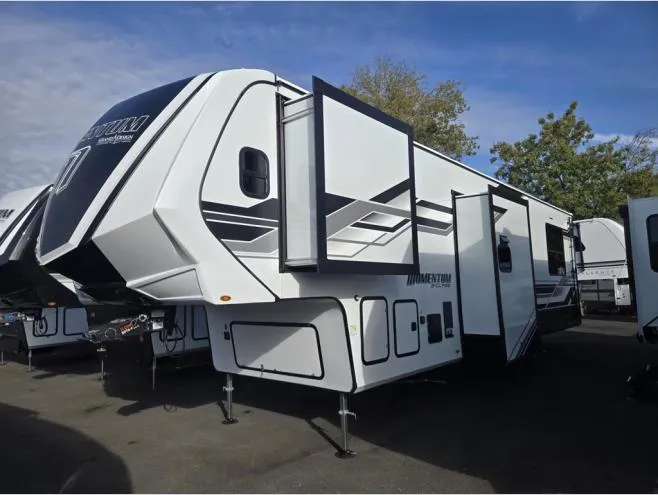 2026 Grand Design Momentum G-Class 350G - Photo 2
