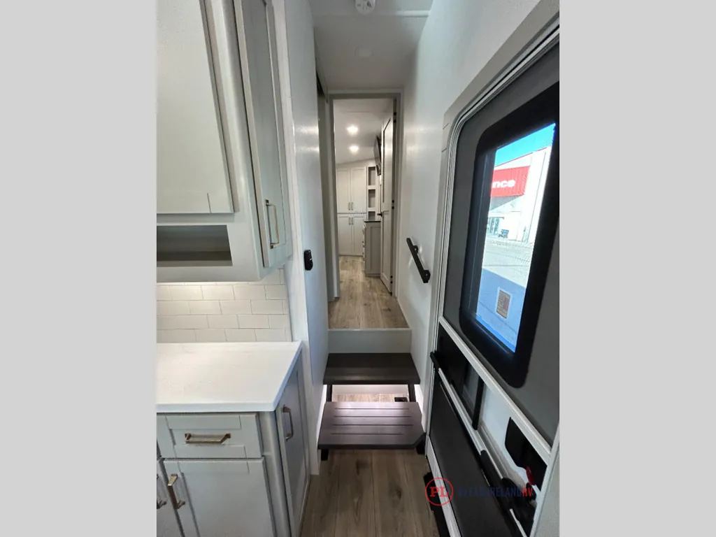 2026 Brinkley Model Z 3515, Photos photo 25