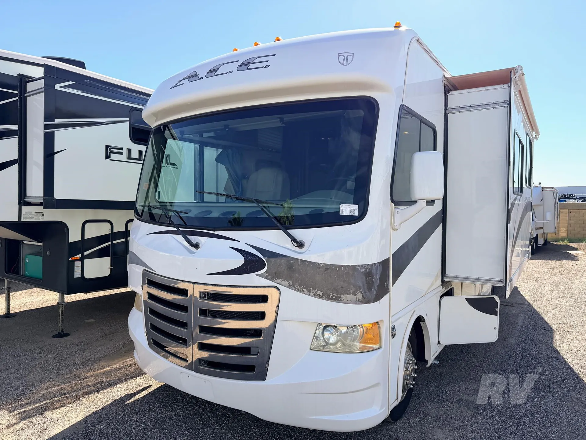 2014 Thor Motor Coach A.C.E. 30.1 - Photo 2