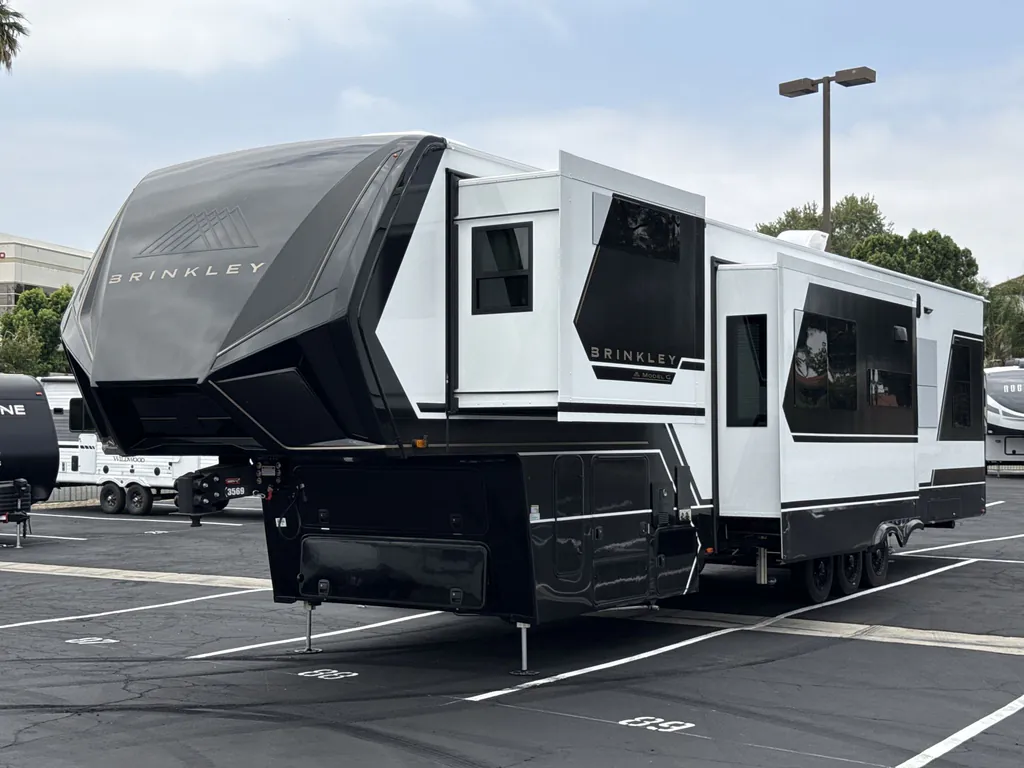 2026 Brinkley Model G 3970, Photos photo 3