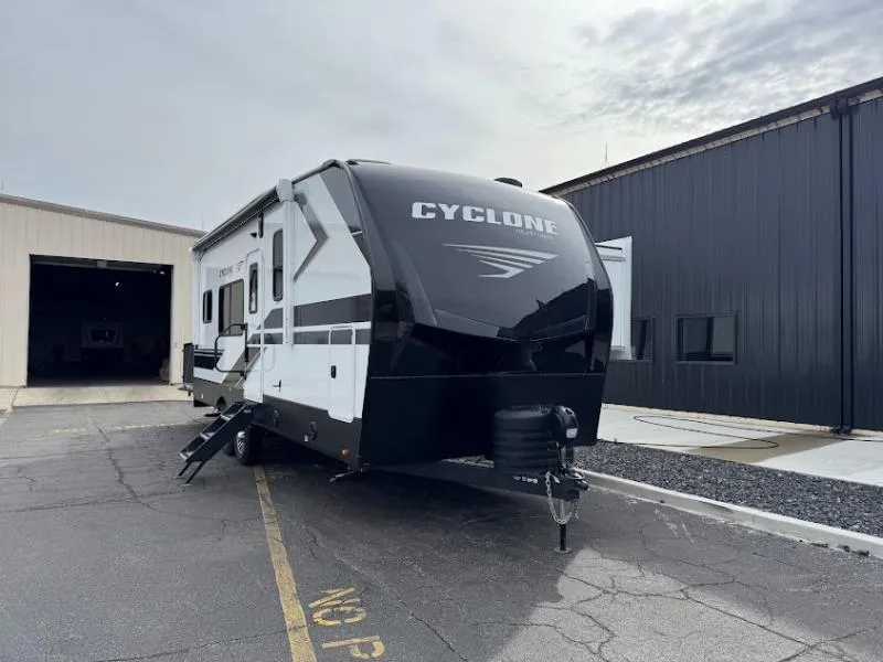 2026 Heartland Cyclone 2214 - Photo 4