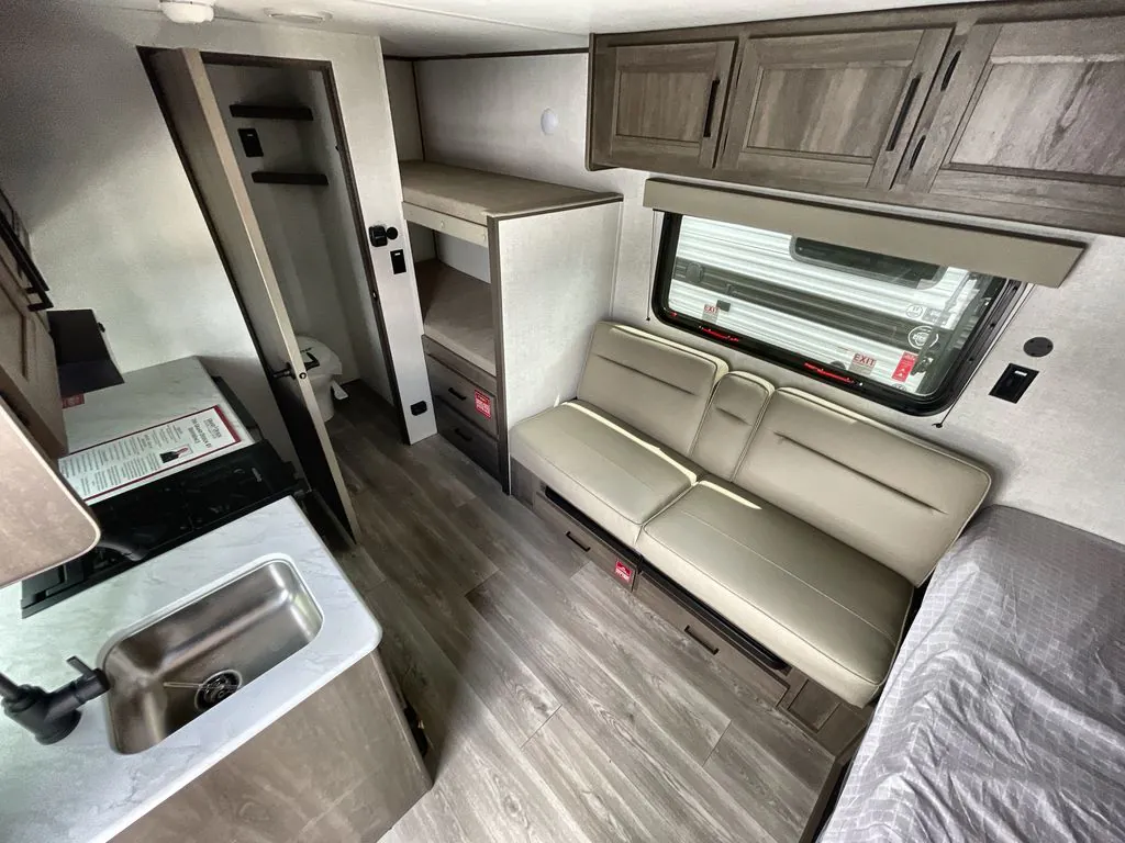 2026 Grand Design Transcend One 151BH - Photo 2