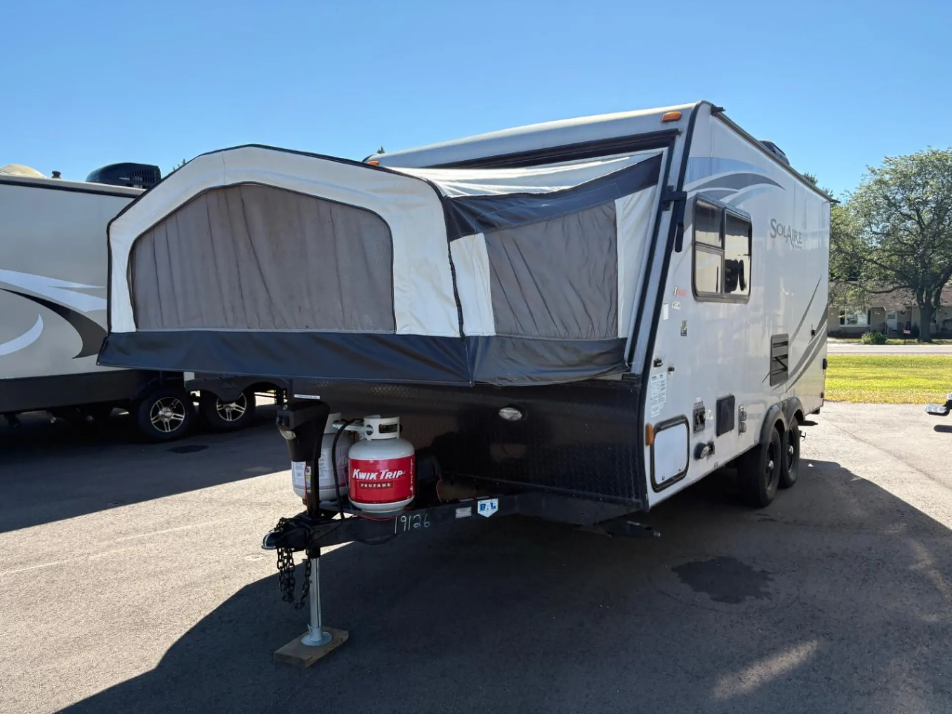 2015 Palomino Solaire 163X - Photo 4