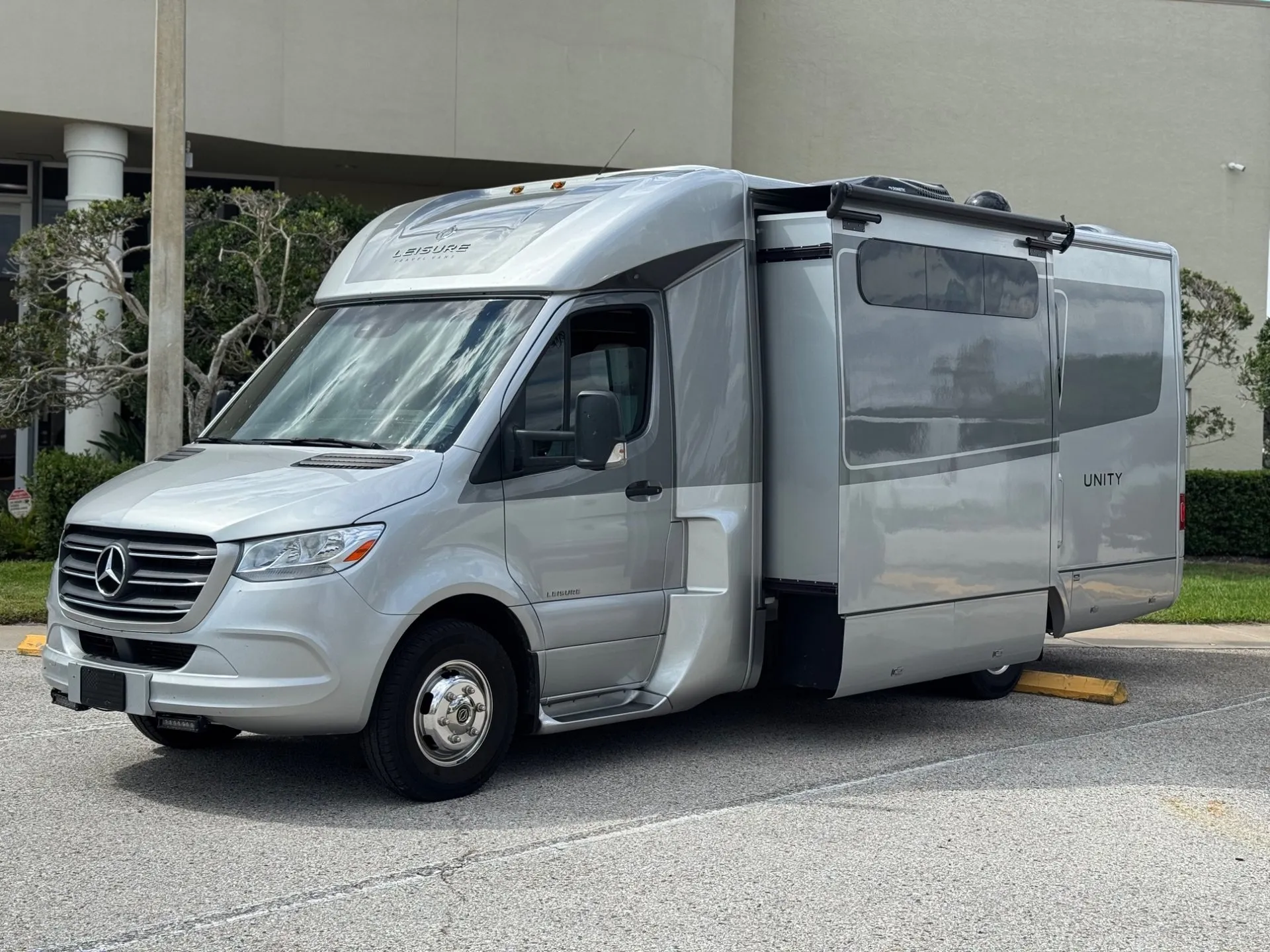 2020 Leisure Travel Vans Unity MB - Photo 2
