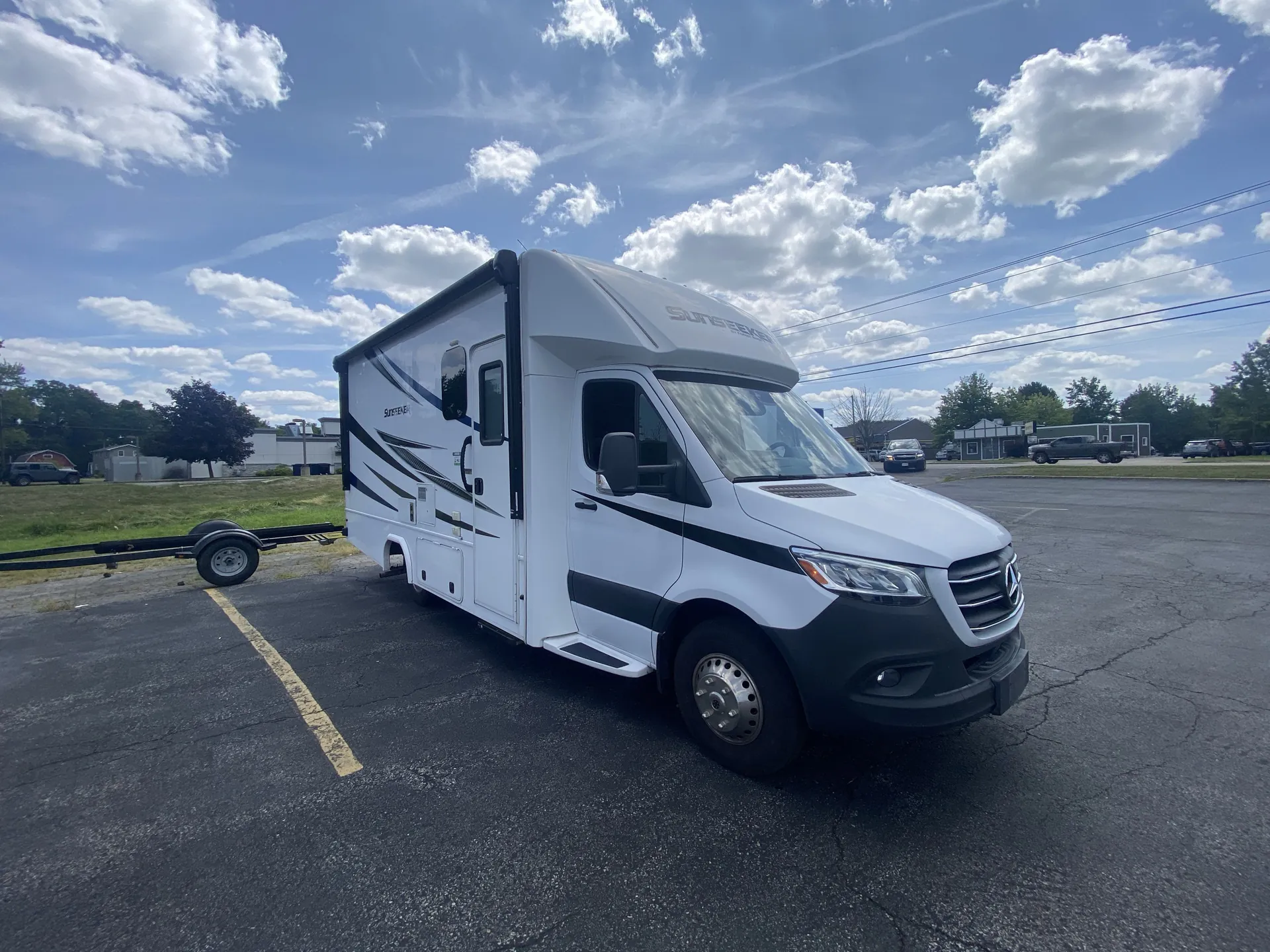 2020 Forest River Sunseeker MBS 2400B - Photo 2