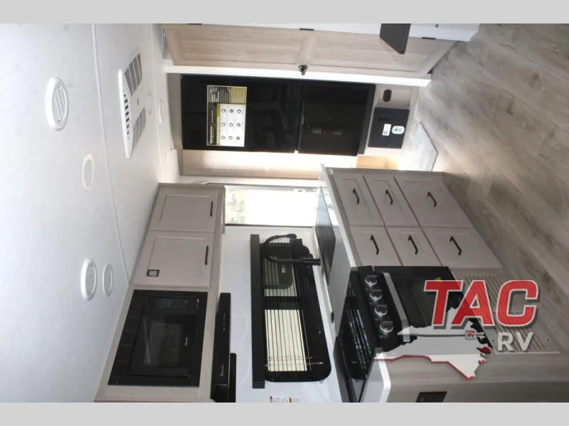 2026 Forest River Rockwood Mini Lite 2205S - Photo 3