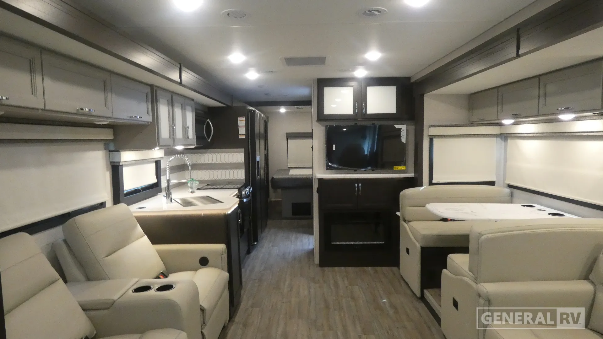 2026 Thor Motor Coach Indigo CC35 - Photo 3