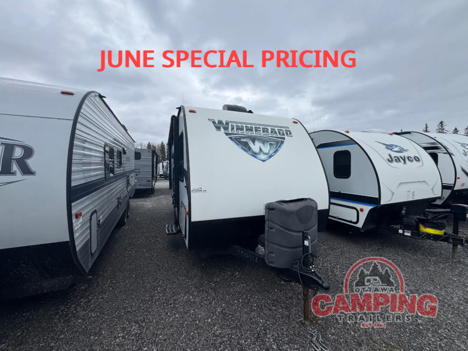 2017 Winnebago Micro Minnie 1700BH - Photo 2