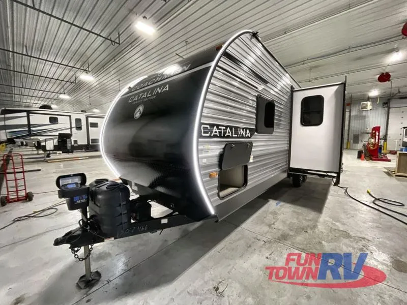 2026 Coachmen Catalina Legacy Edition 273DBHCK - Photo 3