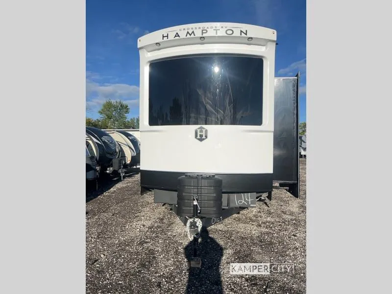 2025 CrossRoads Hampton HP388FKL - Photo 3