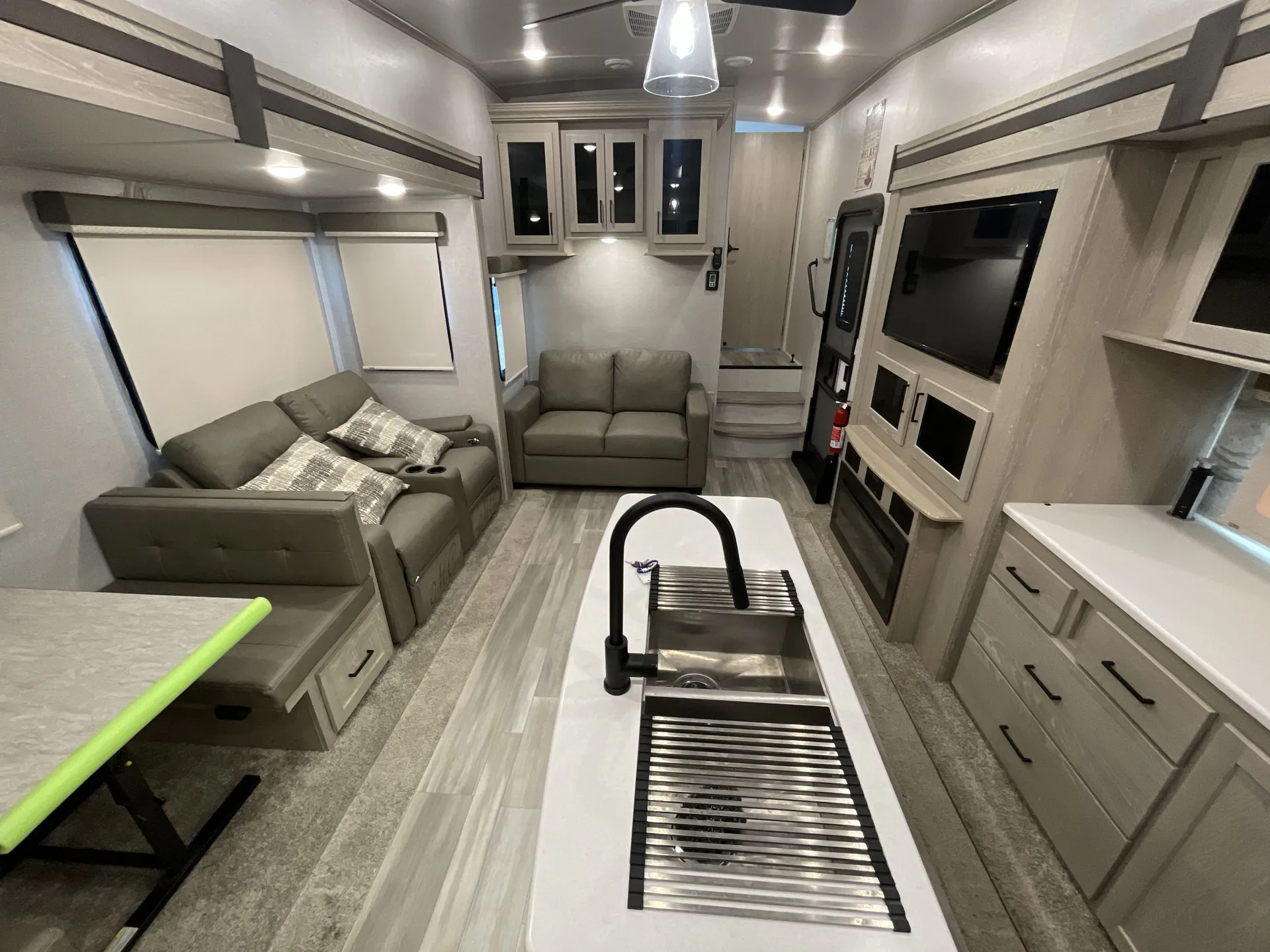 2021 Forest River Rockwood Ultra Lite 2882S — living area main