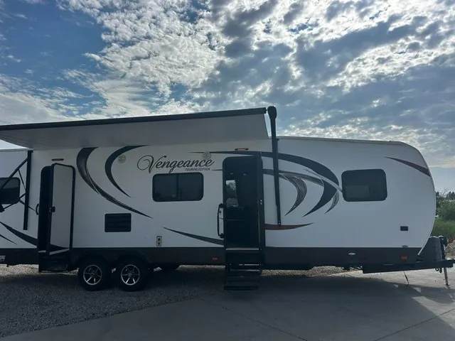2016 Forest River Vengeance 29V - Photo 3