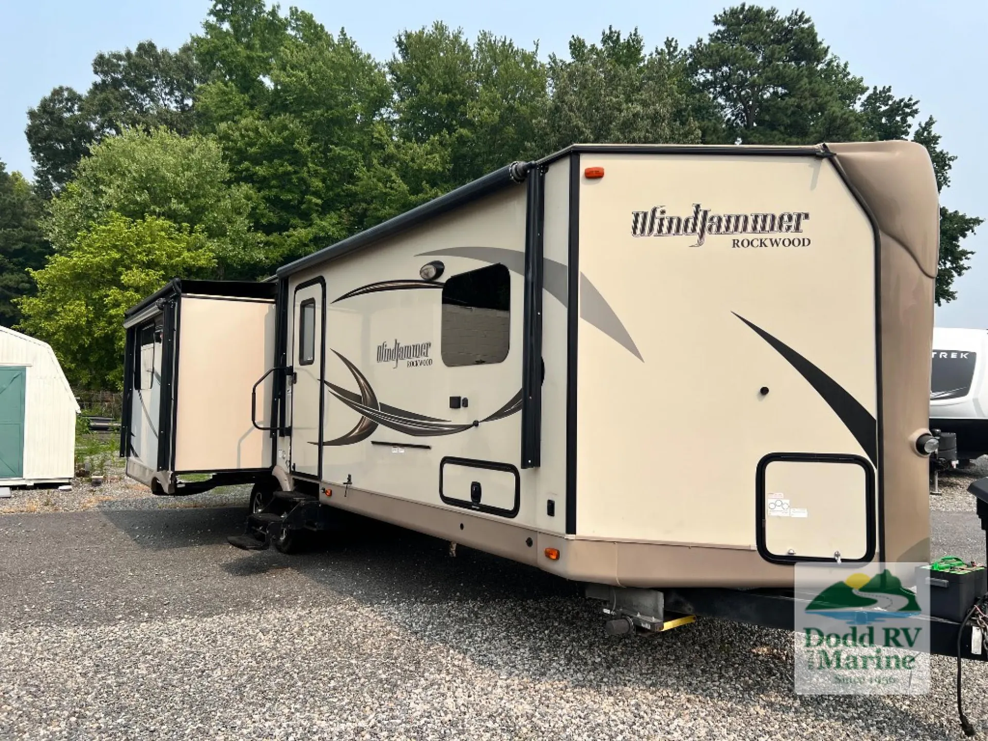 2016 Forest River Rockwood Windjammer 3029W - Photo 2