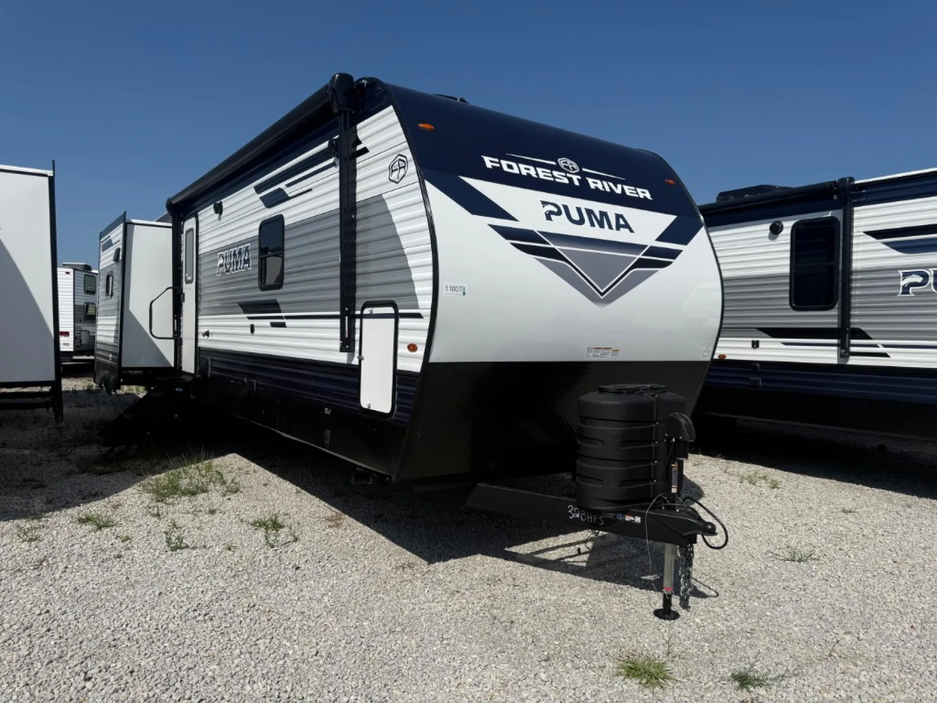 2027 Forest River Puma 32BHFS - Photo 4