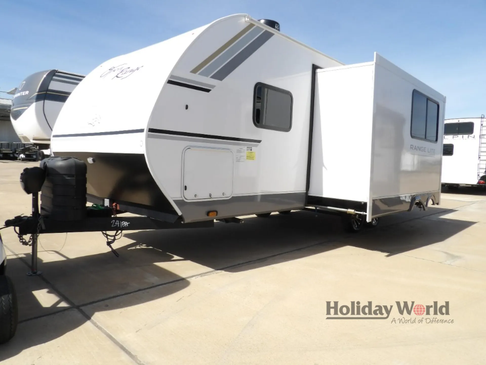 2025 Highland Ridge Range Lite 241BH - Photo 3