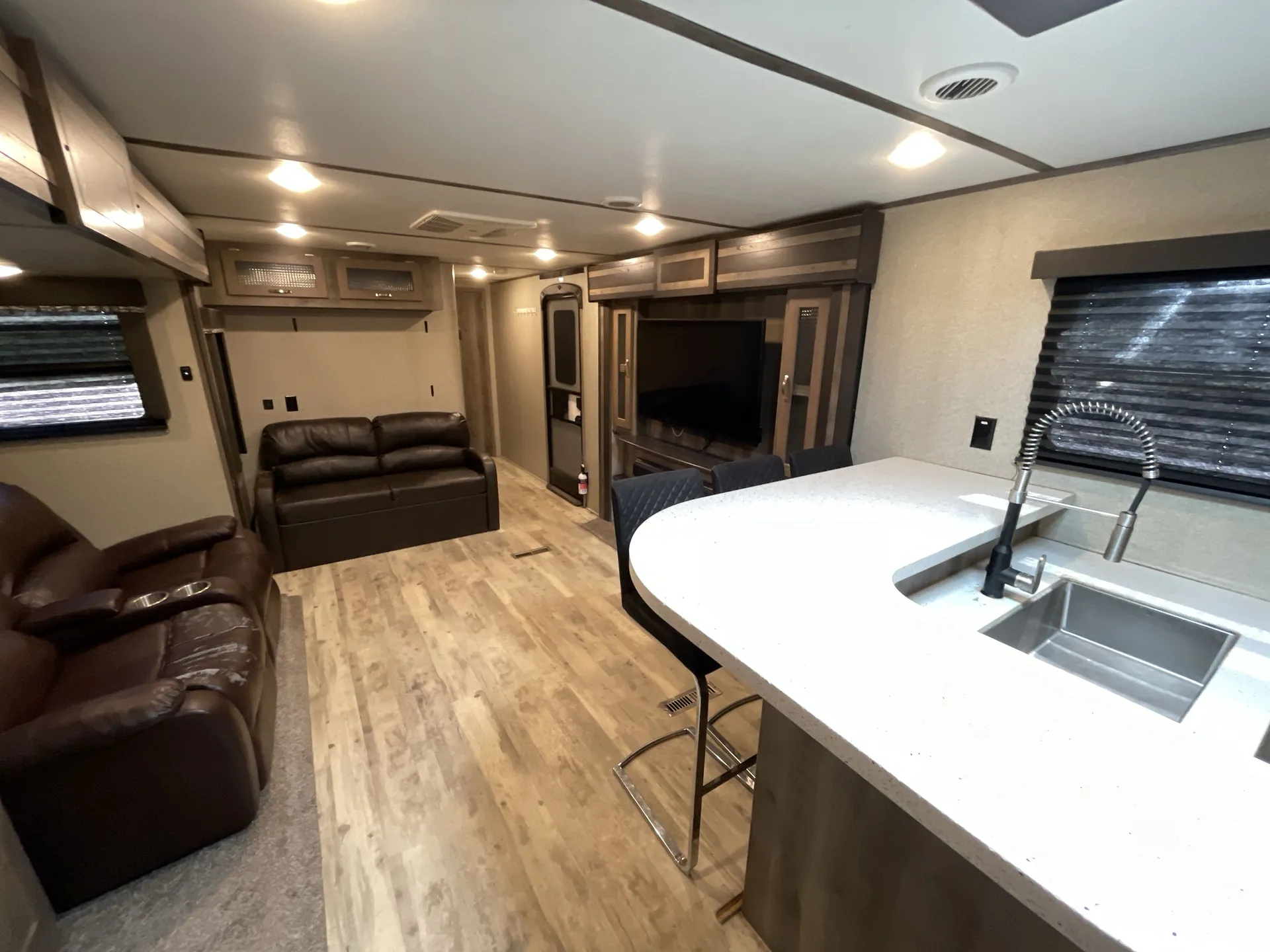 2020 Keystone Sprinter Limited 320MLS — living area main
