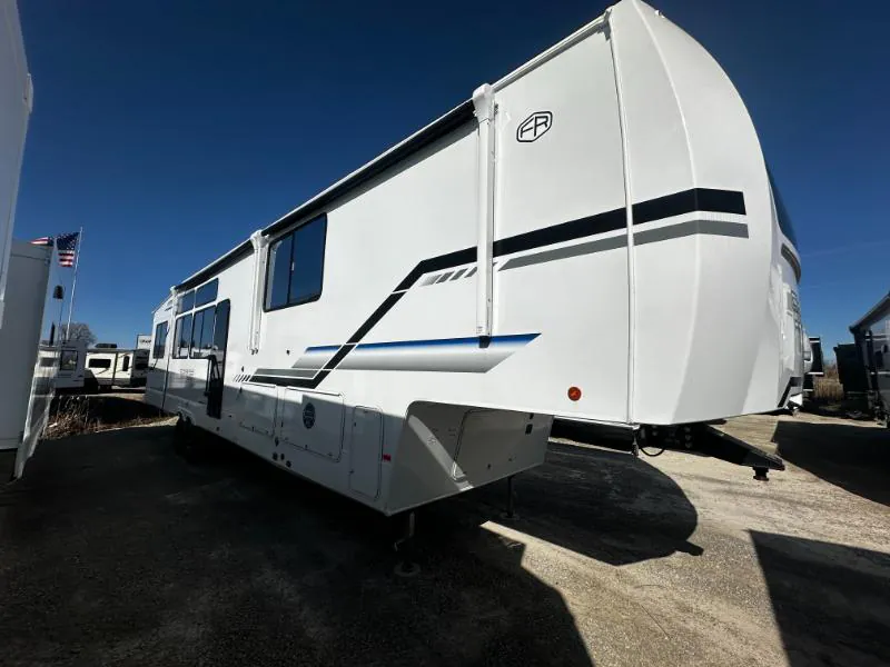 2026 Forest River Cherokee Arctic Wolf 38LEAHG - Photo 2