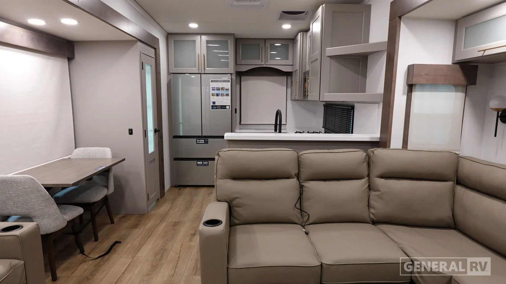 2026 Alliance RV Paradigm 382RK - Photo 3
