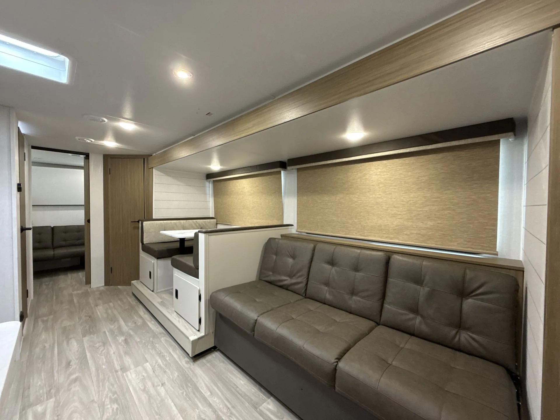 2027 Forest River Wildwood X-Lite 273QBXL - Photo 4