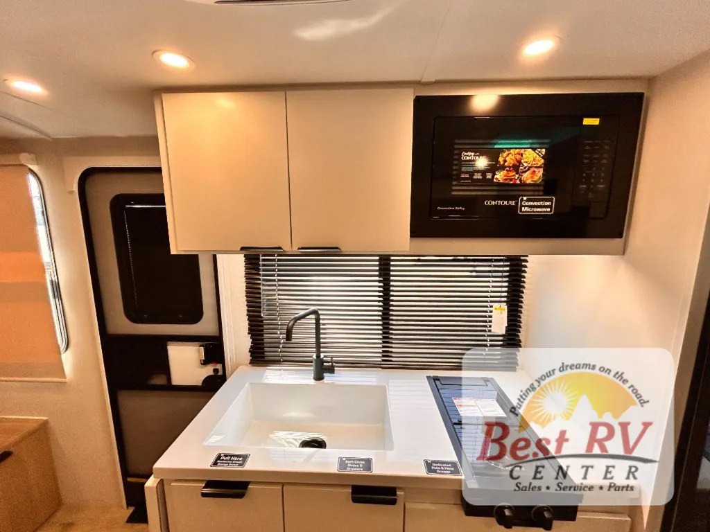 2027 Winnebago Micro Minnie 2108DS, Photos photo 23