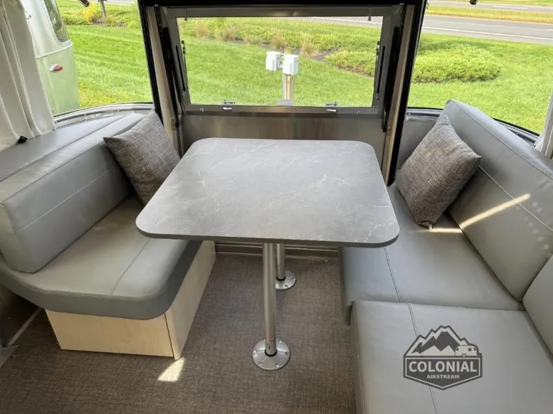 2026 Airstream Flying Cloud 27FB - Photo 4