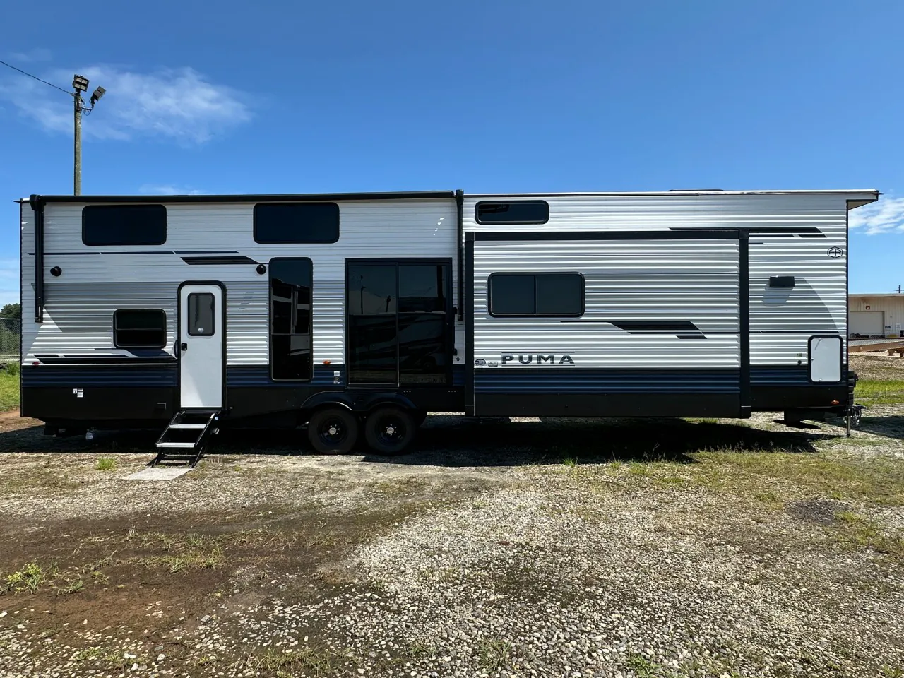 2027 Forest River Puma Vista 403LFT — Photo 7