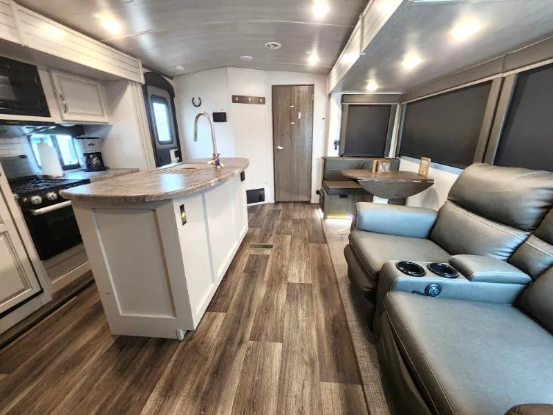2022 Keystone Cougar Half-Ton 31BHKWE dealer photo 3 from Kunes RV