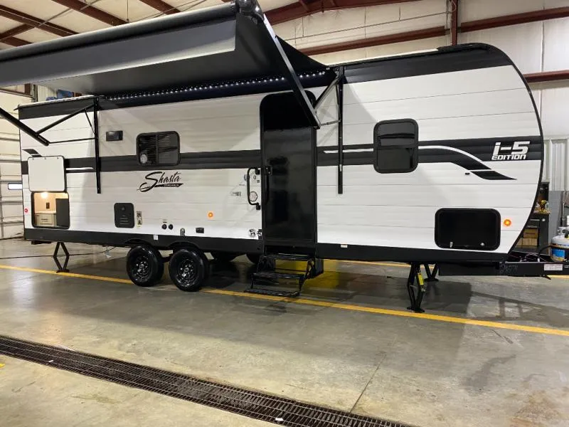 2026 Shasta RVs i-5 Edition 526RBS - Photo 2