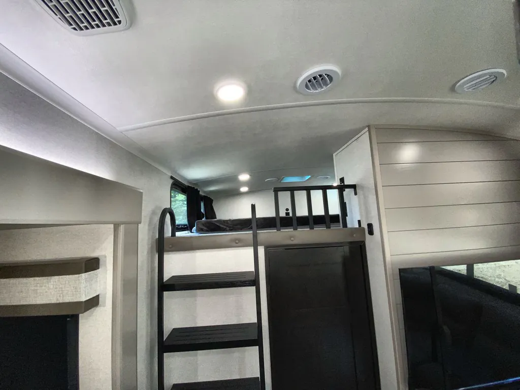 2026 Jayco North Point 395DSDB, Photos photo 29
