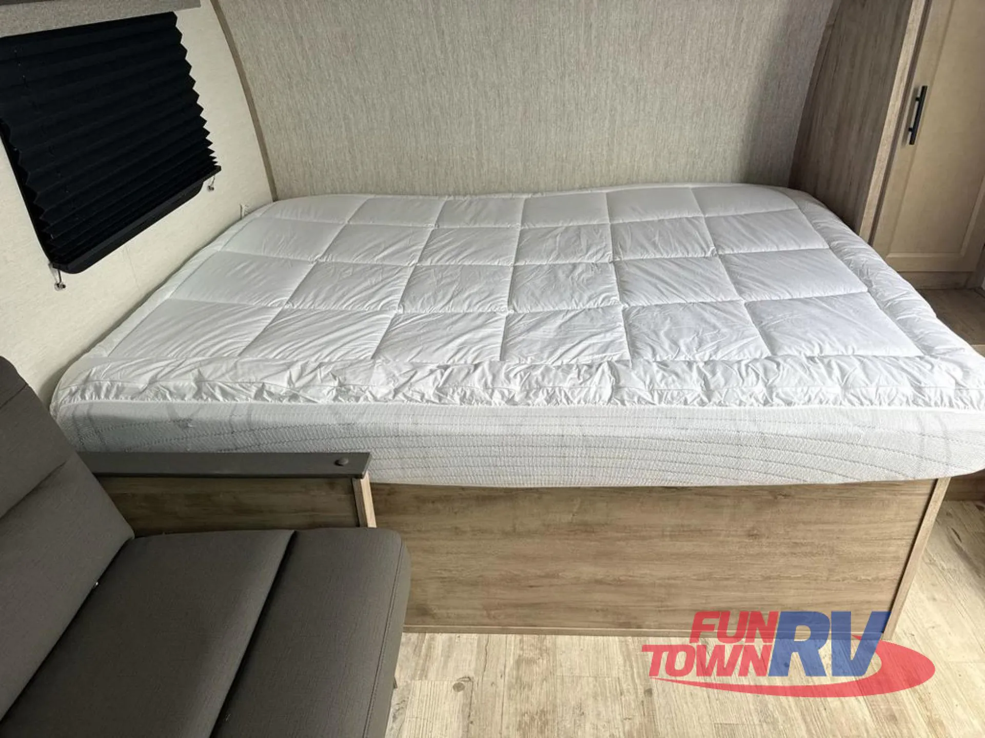 2026 Gulf Stream Kingsport Super Lite 199RK - Photo 3
