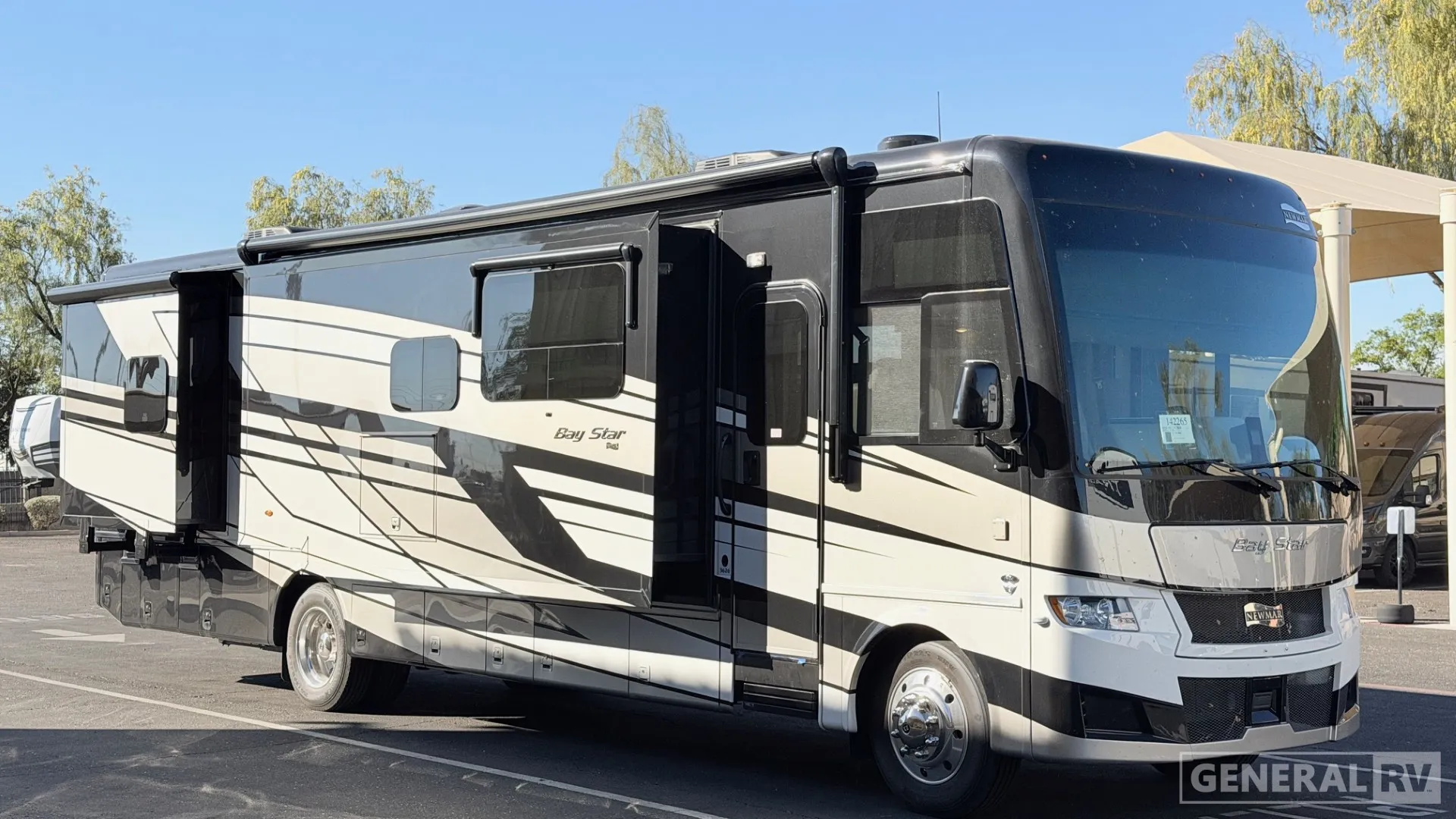 2026 Newmar Bay Star 3626 - Photo 2