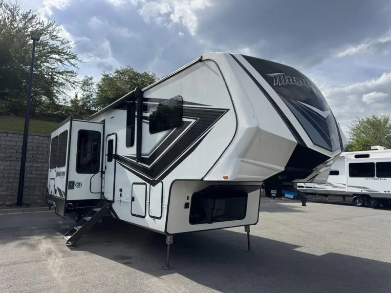 2022 Grand Design Momentum 351MS - Photo 2