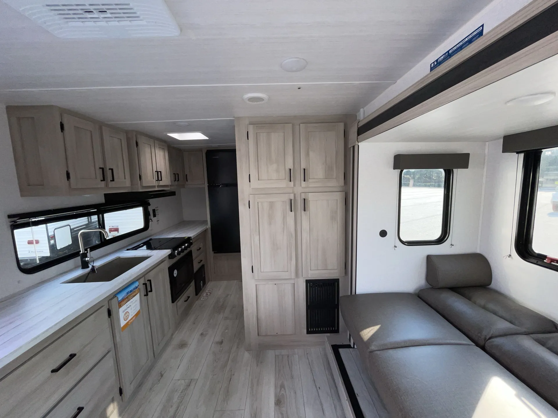 2025 East to West Silver Lake 1800RB — living area main