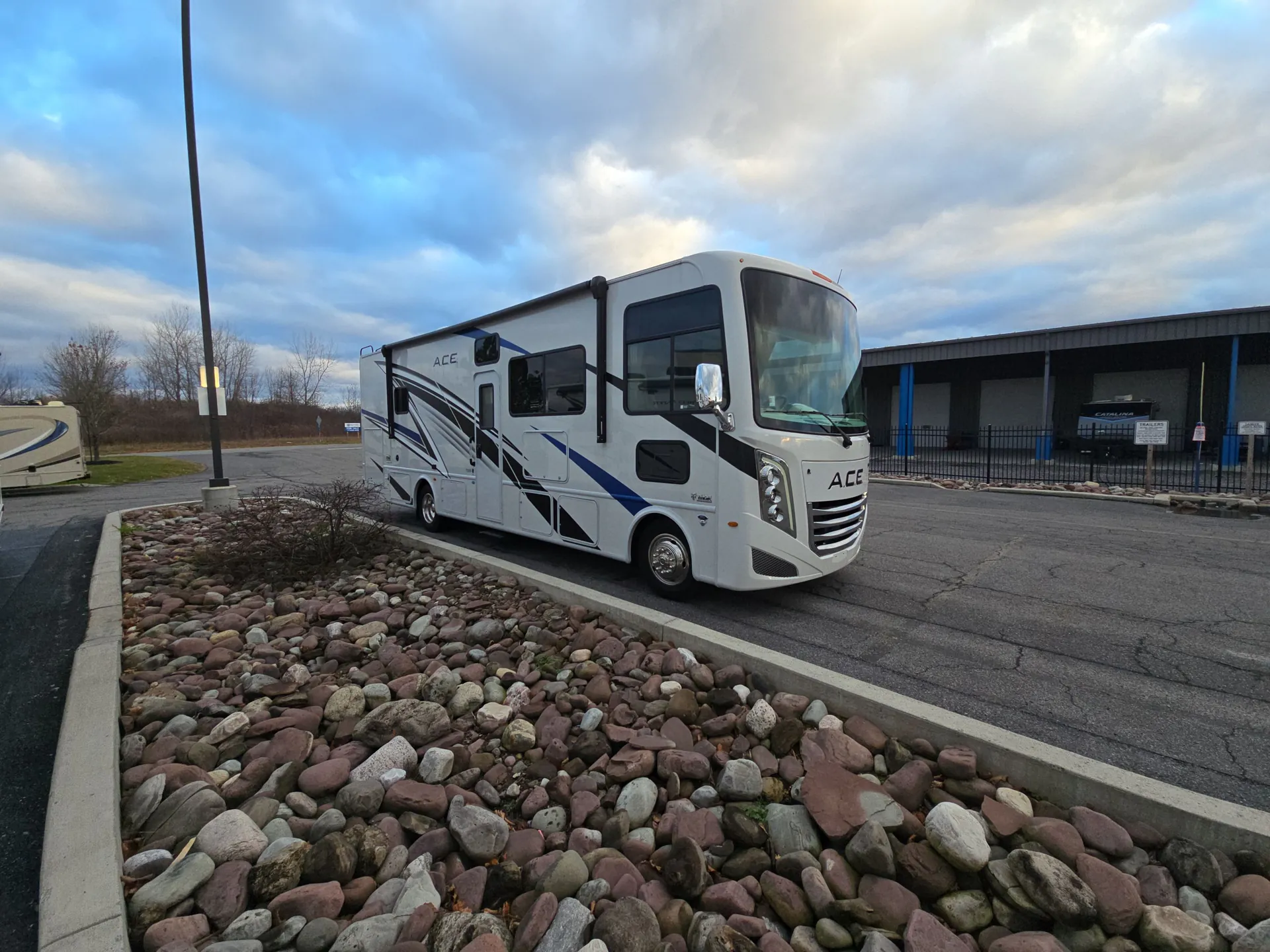 2024 Thor Motor Coach Ace 30C - Photo 2