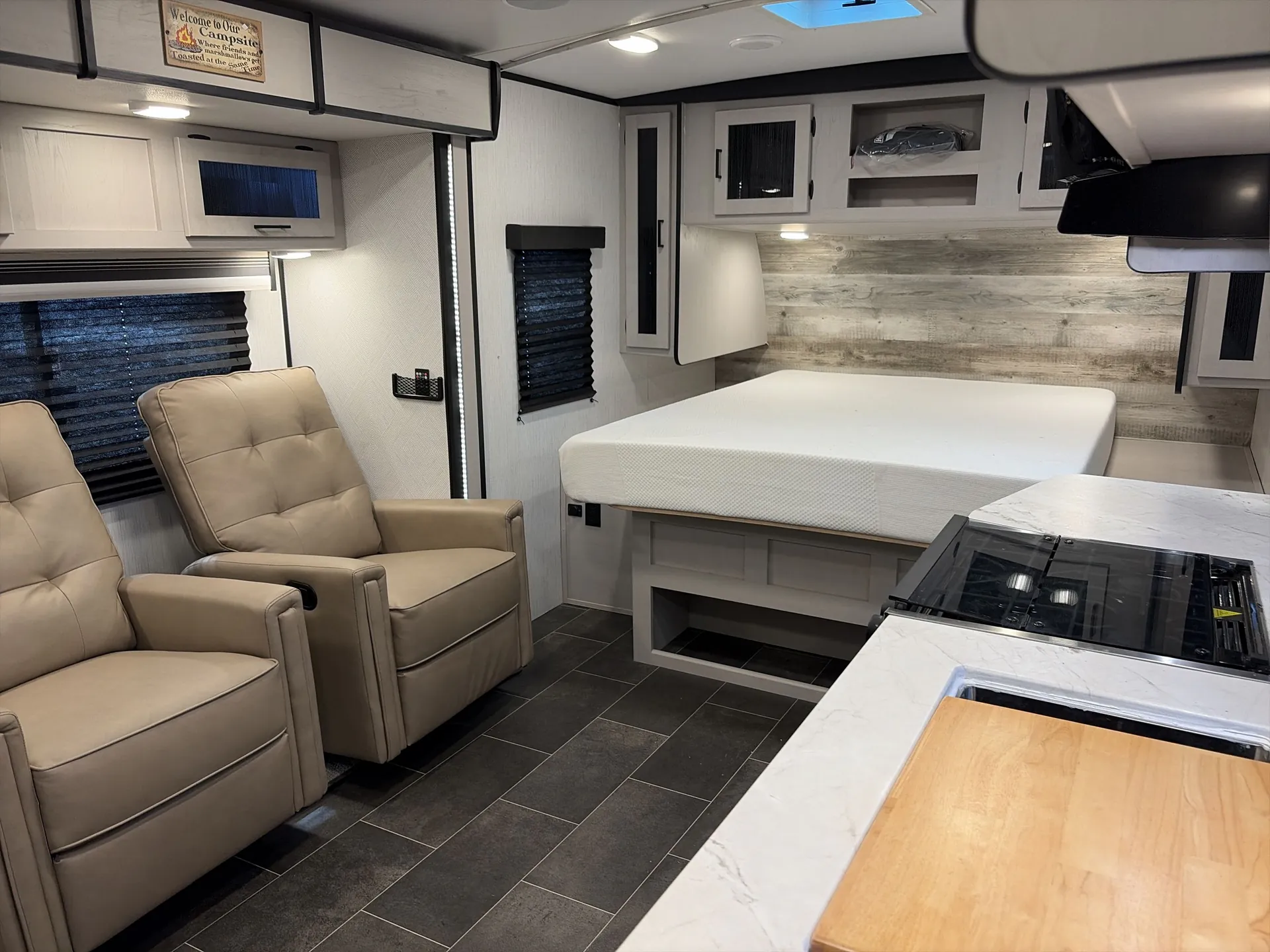 2022 Heartland Mallard M210RB — living area main