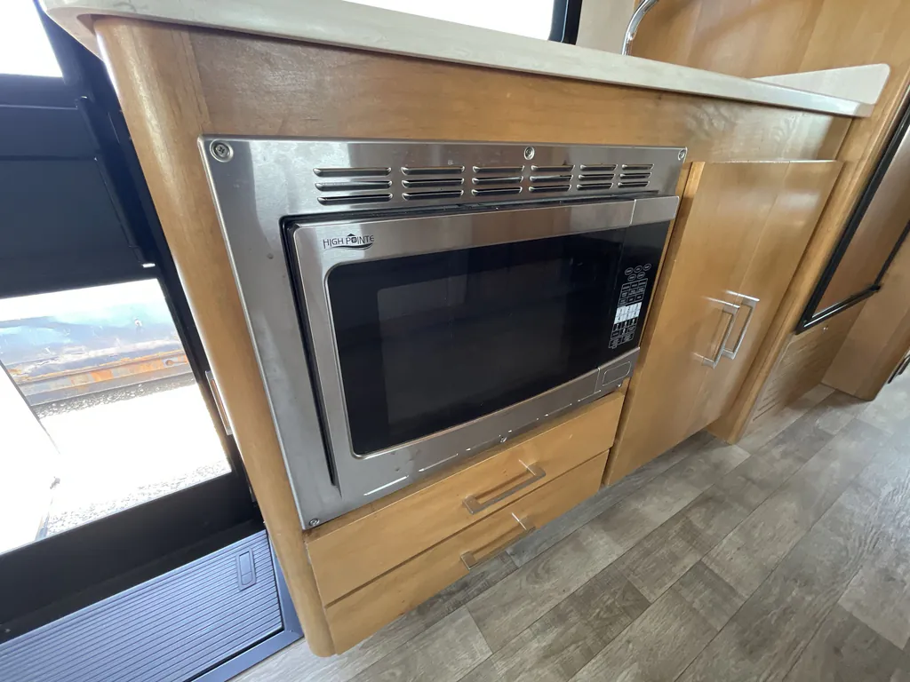 2019 Tiffin Wayfarer 24 FW, Photos photo 9