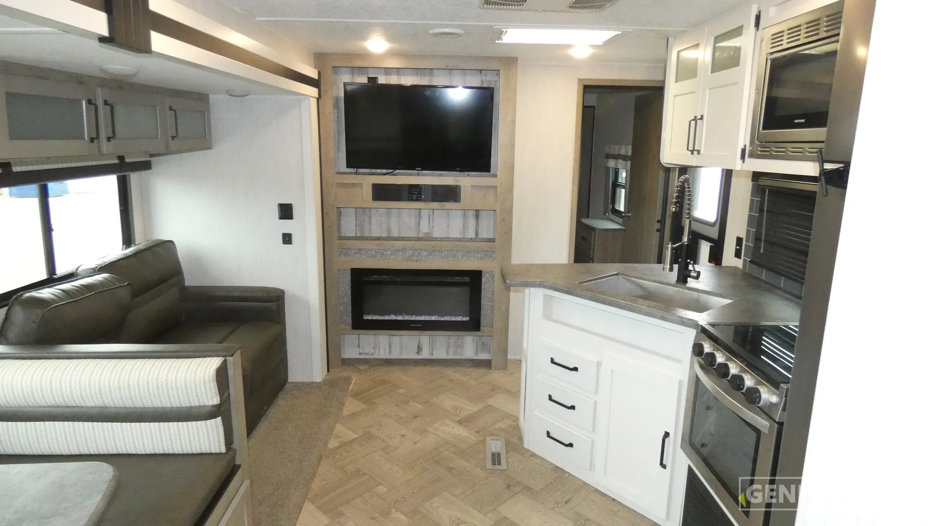 2021 32RBFQ - Photo 4