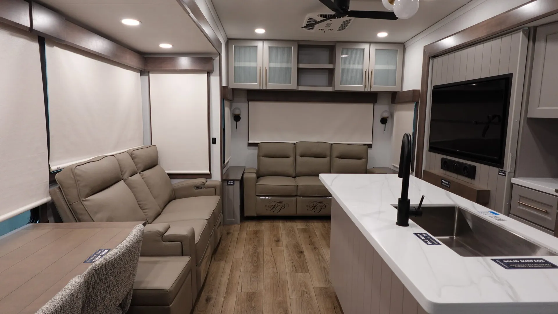 2026 Alliance RV Paradigm 310RL - Photo 3