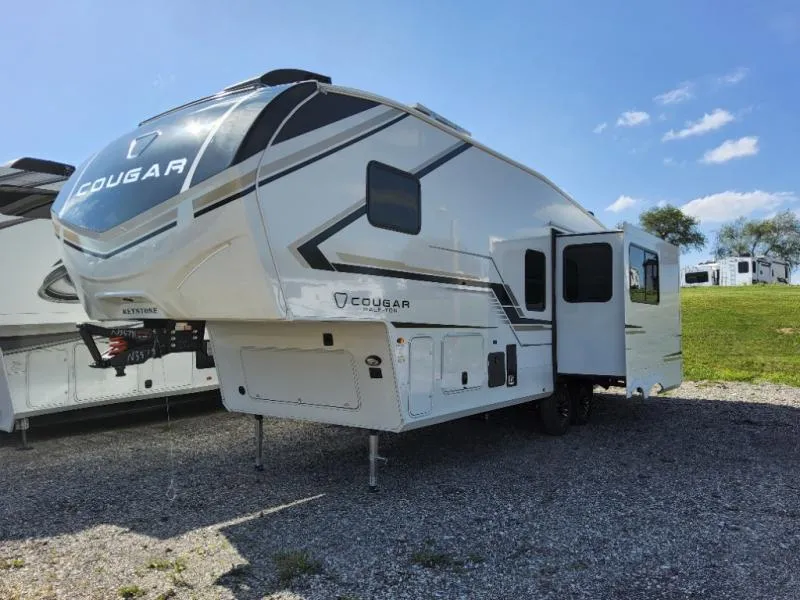 2026 Keystone RV Cougar Half-Ton 26RKE - Photo 4