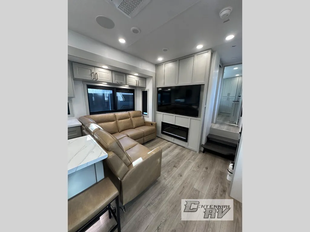 2026 Brinkley Model G 3950, Photos photo 29
