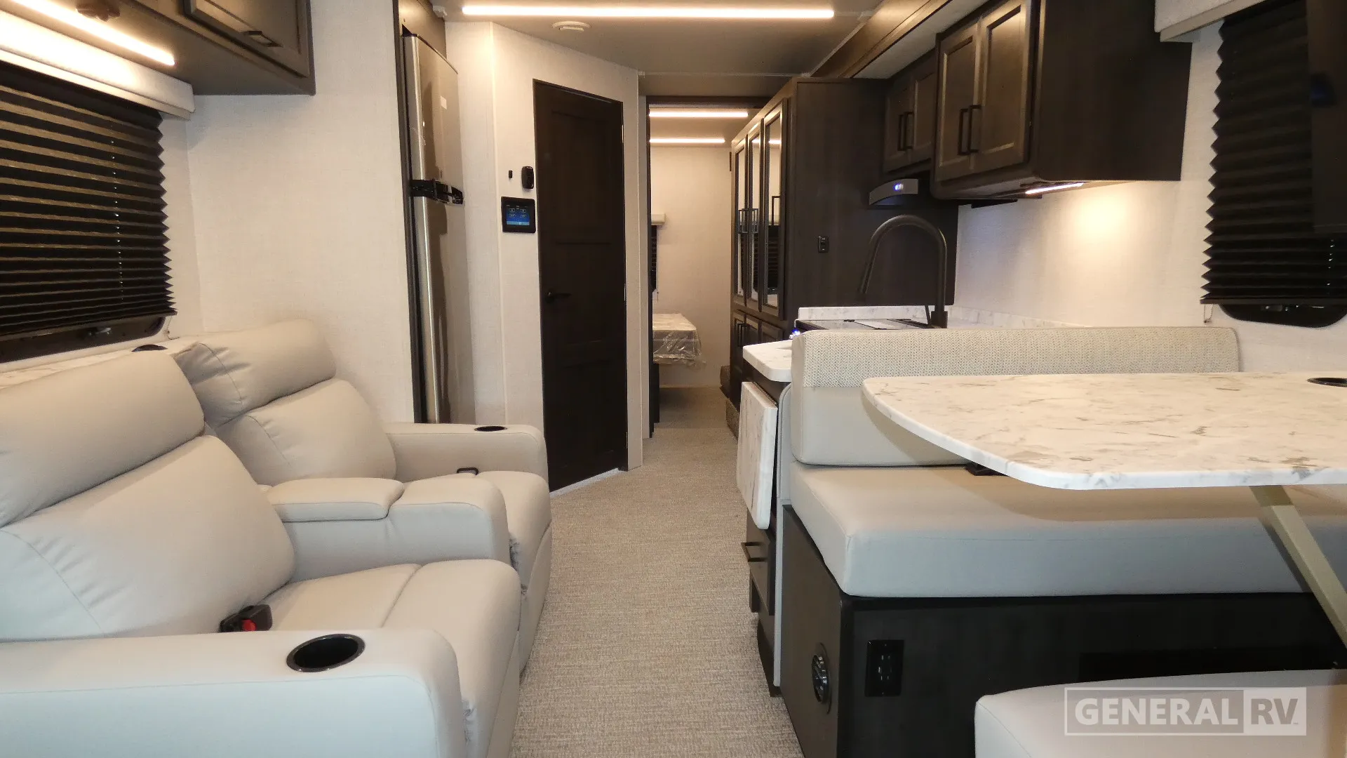 2026 Fleetwood Altitude 31W - Photo 3