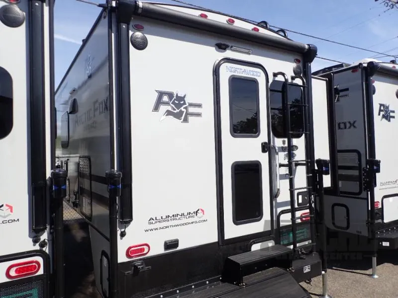 2026 Northwood Arctic Fox Camper 990 - Photo 4