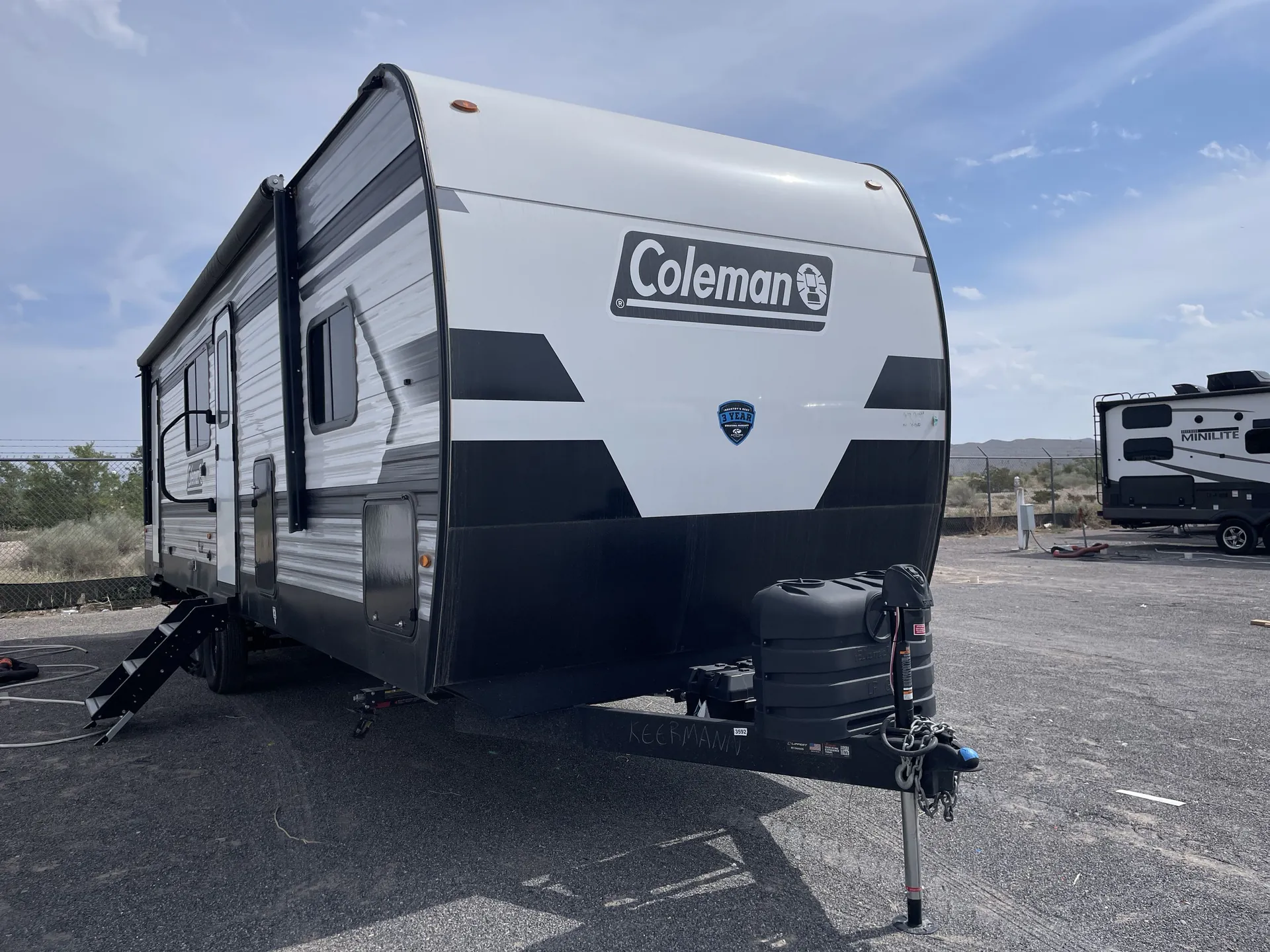 2025 Keystone Coleman Lantern 28BHS dealer photo 1 from Camping World