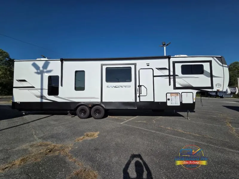2026 Forest River Sandpiper 3990FL - Photo 4