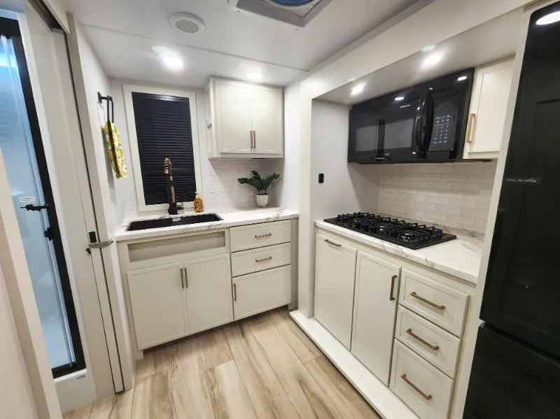 2026 Brinkley Model Ix 23X, Photos photo 8