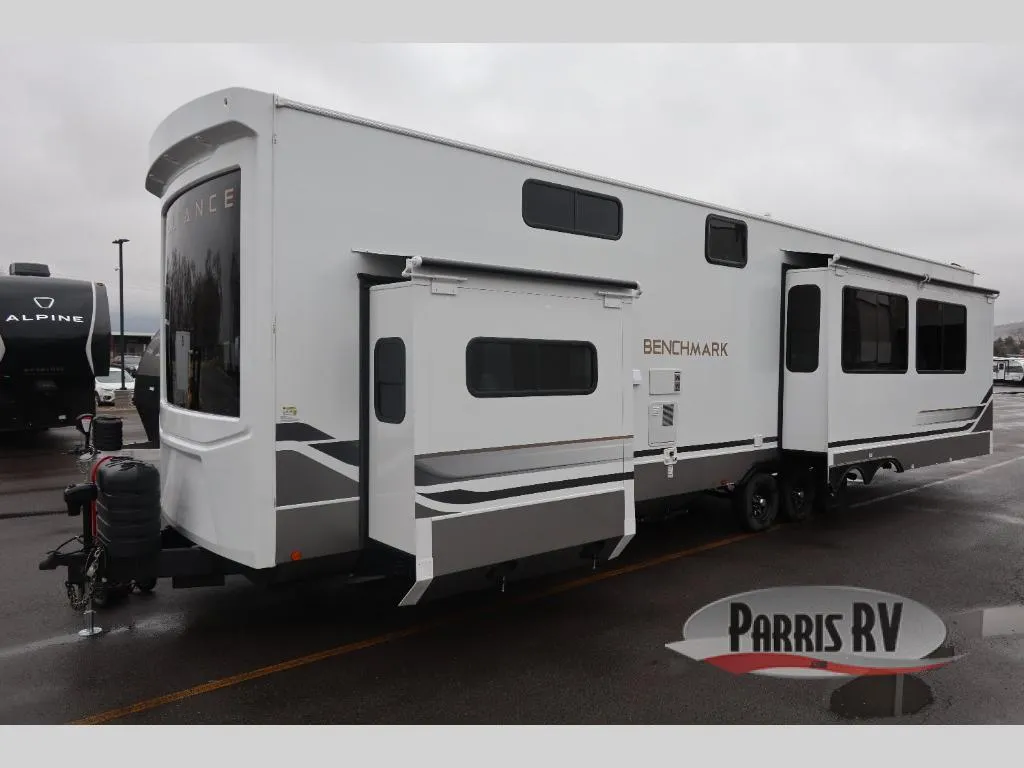 2026 Alliance RV Benchmark 44RKL - Photo 4