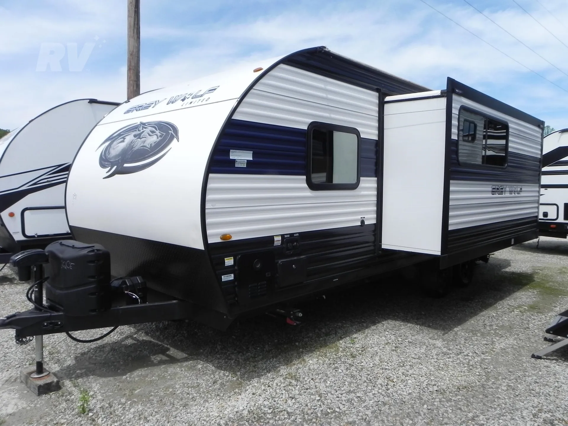 2023 Forest River Cherokee Grey Wolf 22CE - Photo 4