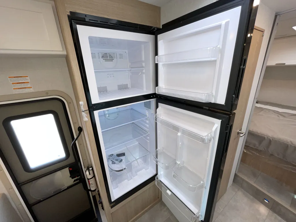 2026 Thor Motor Coach Freedom Elite 28HZ, Photos photo 9