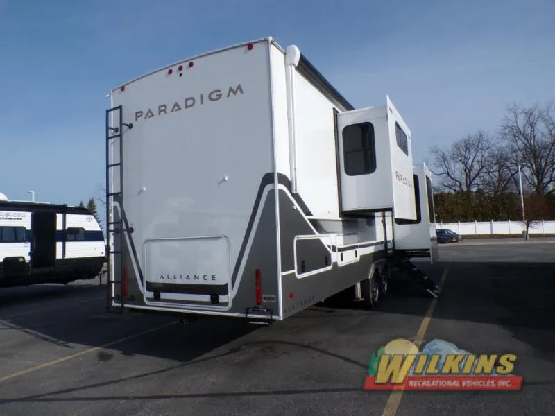 2025 Alliance RV Paradigm 385FL - Photo 4